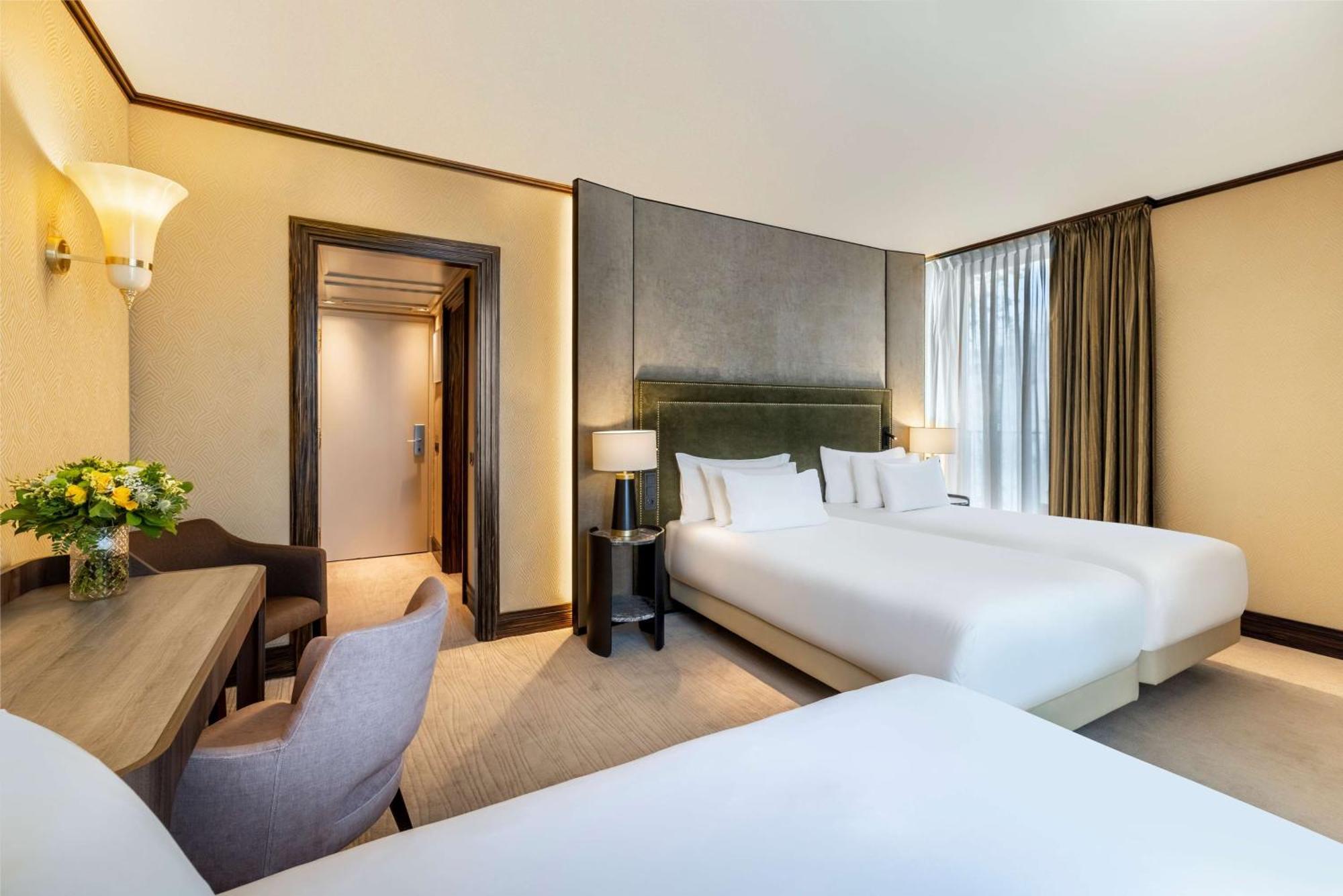 Nh Collection Carlo Iv 5* Prague