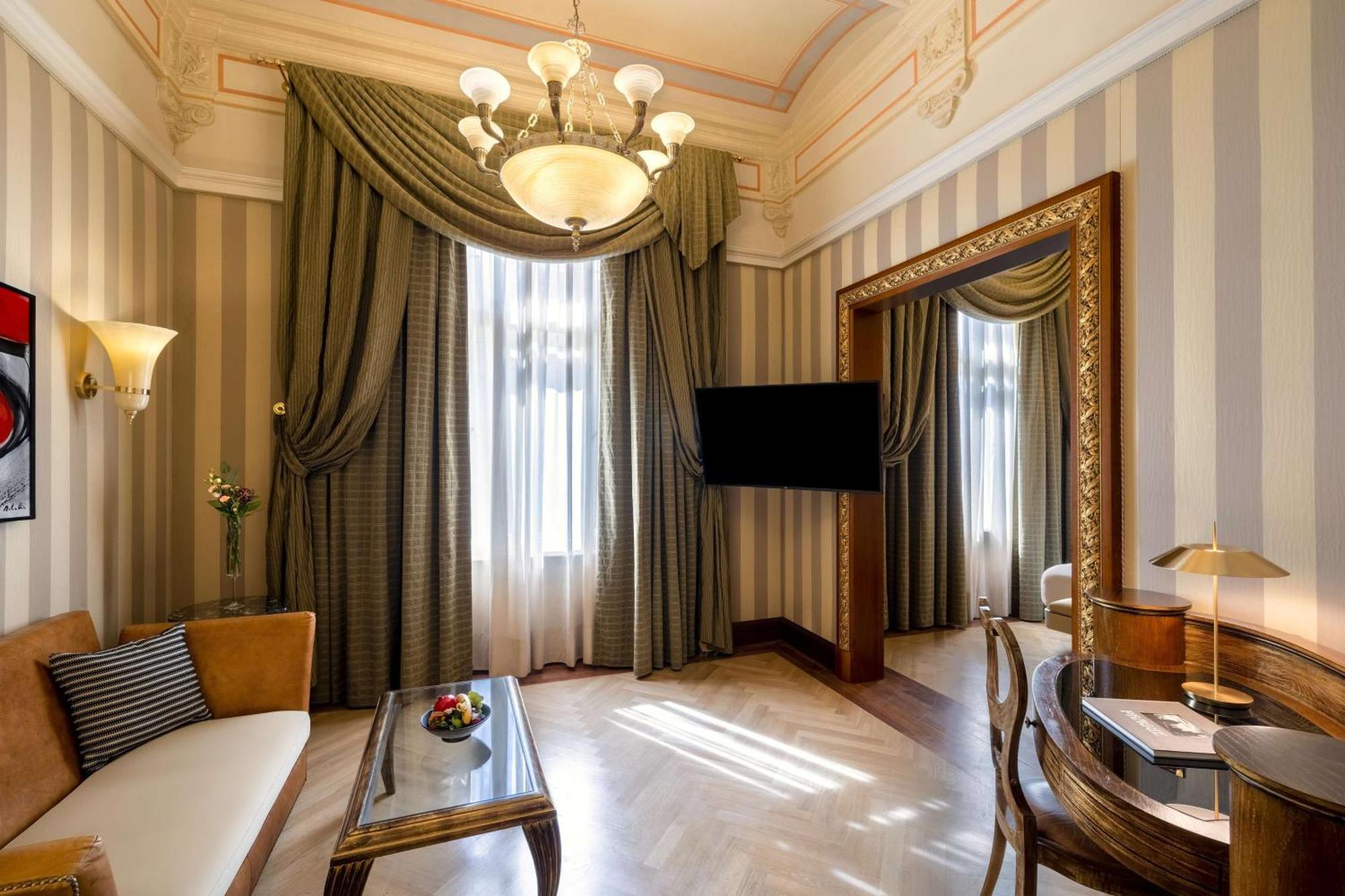 Nh Collection Carlo Iv Hotel Praag